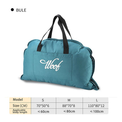 Blue waterproof portable dog bed mat with a front pocket and black carry handles, accompanied by a size chart (S/M/L) showing dimensions and compatible pet body lengths for small, medium, and large dogs.