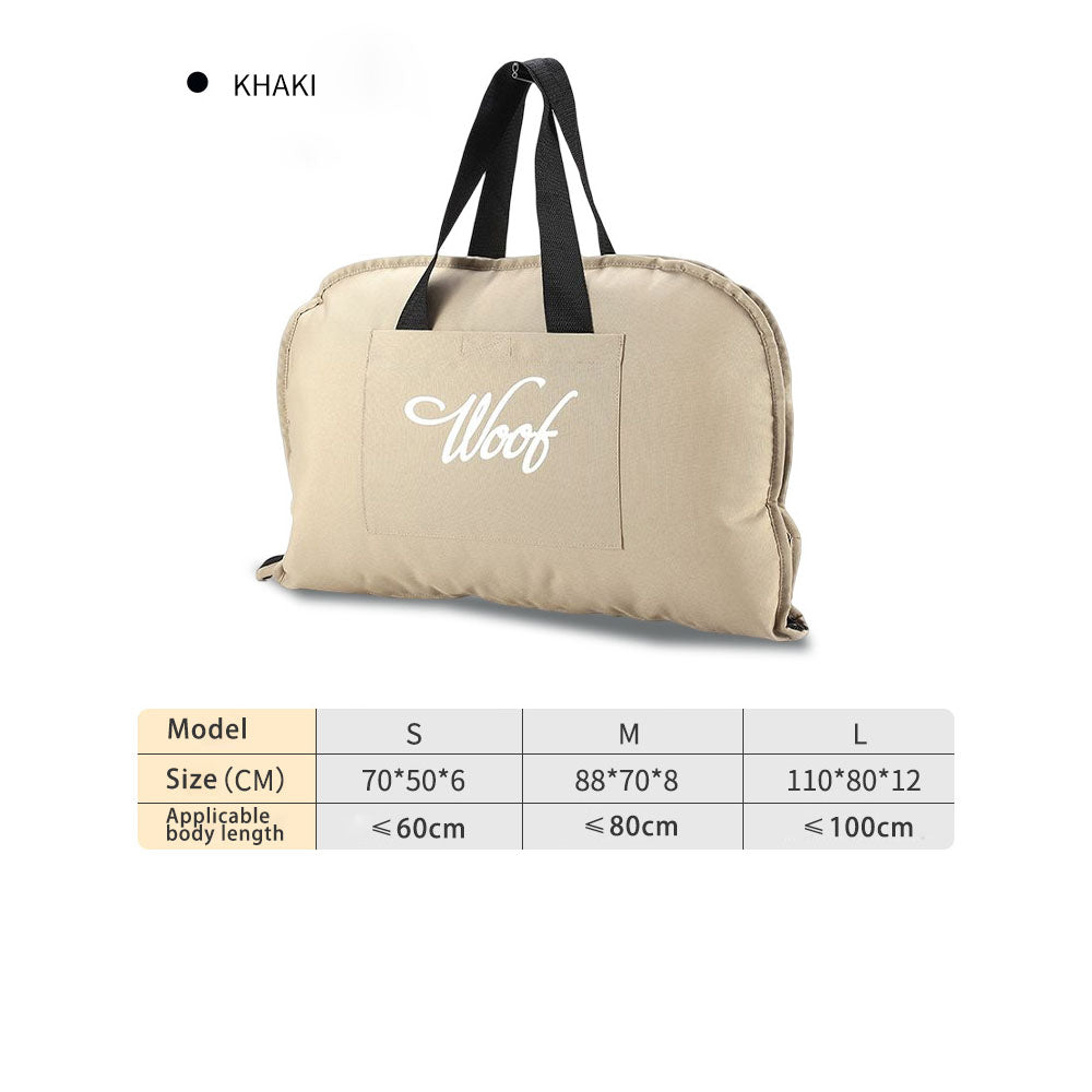 Khaki portable storage bag for waterproof pet mats, equipped with durable black carry handles and a front pocket, accompanied by a size chart (S/M/L) for choosing the right fit for dogs of all sizes.